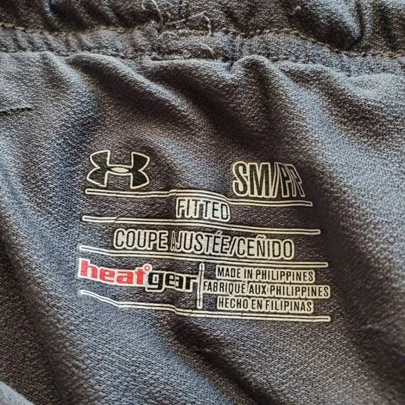 Women's Small Under Armour Shorts - Picture 2 of 4